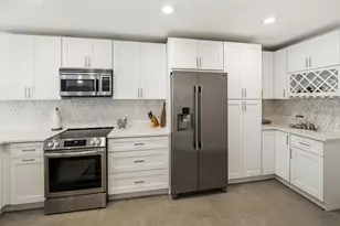 819 Windermere Way, Palm Beach Gardens, FL 33418 - Photo 11