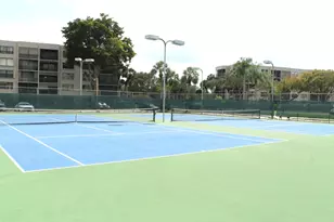 1100 Colony Point Circle Circle, Pembroke Pines, FL 33026 - Photo 23