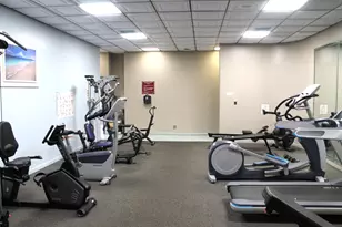 1100 Colony Point Circle Circle, Pembroke Pines, FL 33026 - Photo 17