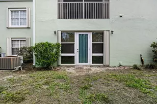2074 SE Wild Meadow Cir, Port Saint Lucie, FL 34952 - Photo 19