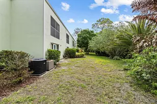 2074 SE Wild Meadow Cir, Port Saint Lucie, FL 34952 - Photo 21