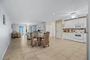 2074 SE Wild Meadow Cir, Port Saint Lucie, FL 34952 - Photo 3