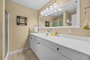 2074 SE Wild Meadow Cir, Port Saint Lucie, FL 34952 - Photo 9