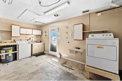 7898 Ridgewood Drive, Lake Worth, FL 33467 - Photo 23