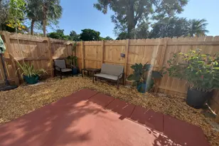 313 SW 1st Ct SW, Pompano Beach, FL 33060 - Photo 1