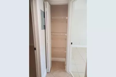 313 SW 1st Court SW #L-4, Pompano Beach, FL 33060 - Photo 15