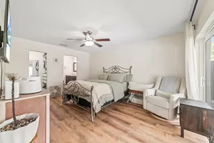 9651 SW 9th Ct, Pembroke Pines, FL 33025 - Photo 13