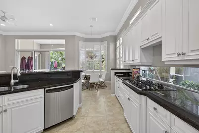 142 Viera Drive, Palm Beach Gardens, FL 33418 - Photo 33