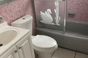 6600 Allen St, Hollywood, FL 33024 - Photo 11