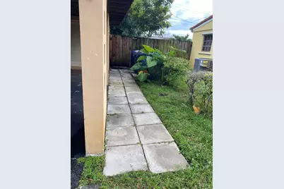 6600 Allen Street, Hollywood, FL 33024 - Photo 13