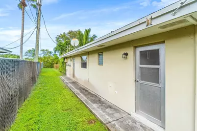 751 Hummingbird Way #5, North Palm Beach, FL 33408 - Photo 15