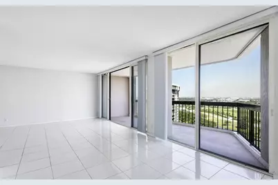 2425 Presidential Way Way #1703, West Palm Beach, FL 33401 - Photo 3