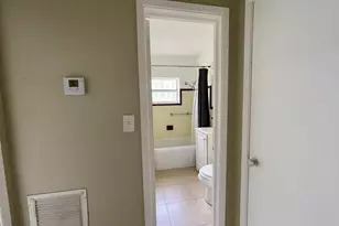 2204 NW 3rd Ave, Wilton Manors, FL 33311 - Photo 9