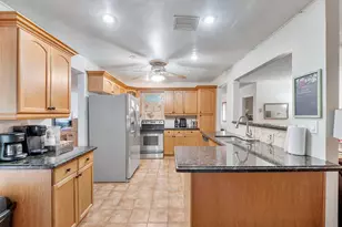 10601 NW 43rd Ct, Coral Springs, FL 33065 - Photo 7