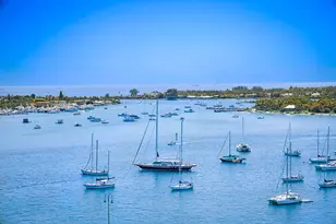 2640 Lake Shore Dr, Riviera Beach, FL 33404 - Photo 3