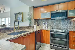 2640 Lake Shore Dr, Riviera Beach, FL 33404 - Photo 21