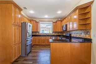 5836 Pine Ridge Cir, Vero Beach, FL 32967 - Photo 11