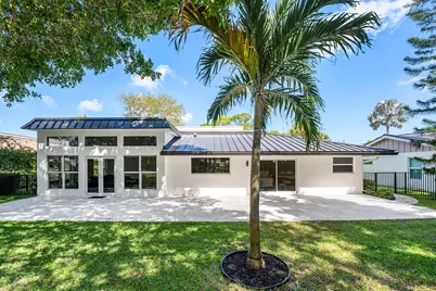 654 W Lakewoode Circle, Delray Beach, FL 33445 - Photo 23