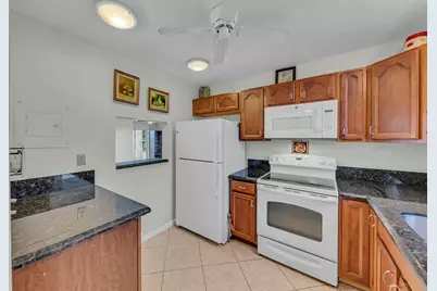 9401 Sunrise Lakes Boulevard #311, Sunrise, FL 33322 - Photo 15