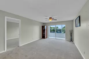 9401 Sunrise Lakes Blvd, Sunrise, FL 33322 - Photo 7
