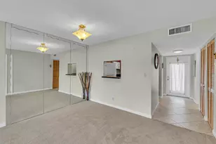 9401 Sunrise Lakes Blvd, Sunrise, FL 33322 - Photo 11