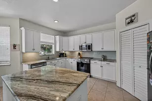 2078 Reston Cir, Royal Palm Beach, FL 33411 - Photo 5