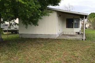 1095 Casey Ln, Okeechobee, FL 34974 - Photo 1