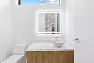 804 NE 2nd St, Fort Lauderdale, FL 33301 - Photo 9