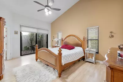 10551 NW 3rd Manor, Coral Springs, FL 33071 - Photo 13