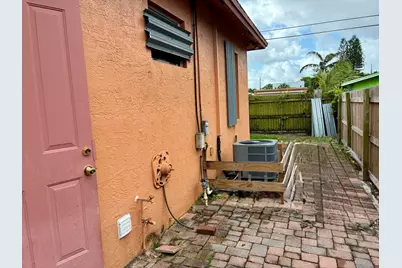 2200 NW 5th Street, Pompano Beach, FL 33069 - Photo 15