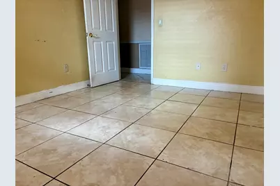 2200 NW 5th Street, Pompano Beach, FL 33069 - Photo 9