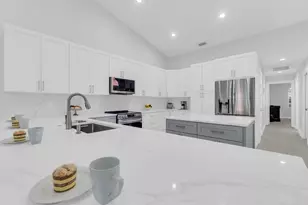 8224 Via Bella, Boca Raton, FL 33496 - Photo 11