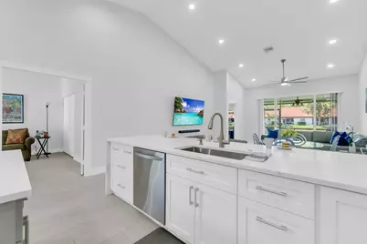 8224 Via Bella, Boca Raton, FL 33496 - Photo 11