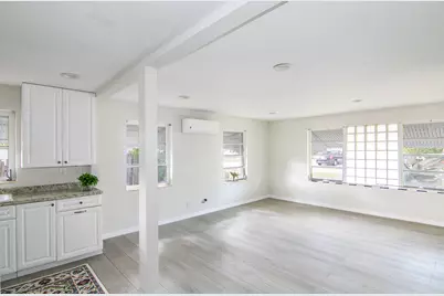 422 N Broadway, Lantana, FL 33462 - Photo 5