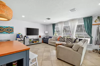 320 Riverdale Road, Palm Springs, FL 33461 - Photo 11