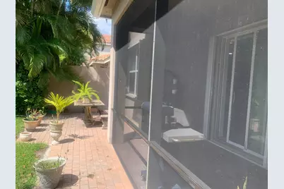 8292 Calabria Lakes Drive, Boynton Beach, FL 33473 - Photo 5