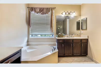 8292 Calabria Lakes Drive, Boynton Beach, FL 33473 - Photo 33