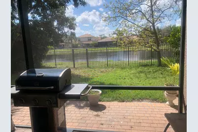 8292 Calabria Lakes Drive, Boynton Beach, FL 33473 - Photo 17