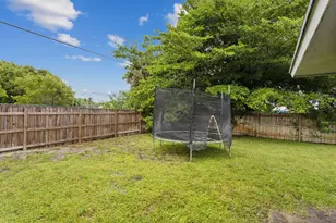 2227 NE 3rd Ave, Delray Beach, FL 33444 - Photo 17