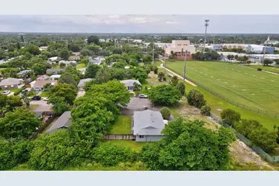 2227 NE 3rd Avenue #2, Delray Beach, FL 33444 - Photo 25