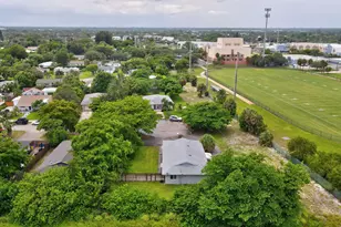 2227 NE 3rd Ave, Delray Beach, FL 33444 - Photo 25