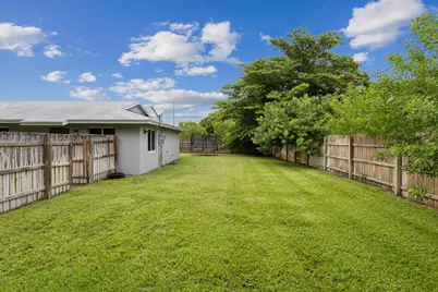 2227 NE 3rd Avenue #2, Delray Beach, FL 33444 - Photo 21