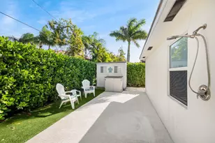 471 Mars Way, Juno Beach, FL 33408 - Photo 29