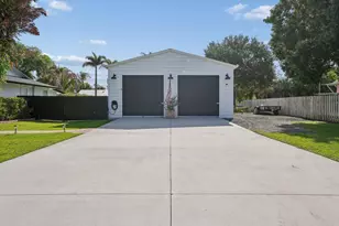 836 34th Ave, Vero Beach, FL 32960 - Photo 13