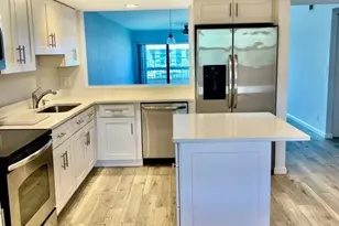 1030 US Hwy 1 Apt 302, North Palm Beach, FL 33408 - Photo 1