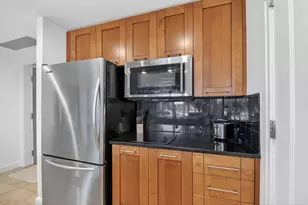 3800 N Ocean Dr, Singer Island, FL 33404 - Photo 13