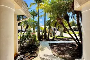 751 SE Starflower Ave, Port Saint Lucie, FL 34983 - Photo 7