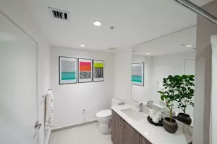 450 SW 5th St, Miami, FL 33130 - Photo 17