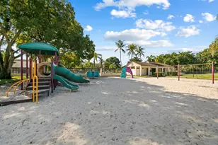 4664 NW 22nd St, Coconut Creek, FL 33063 - Photo 41