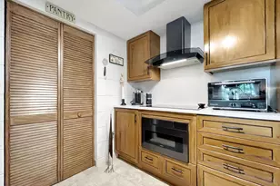 99 SE Mizner Blvd, Boca Raton, FL 33432 - Photo 9